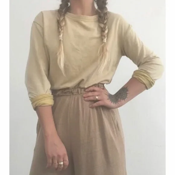 SOLD💕Light Yellow Distressed Long Sleeve Top - Picture 2 of 3